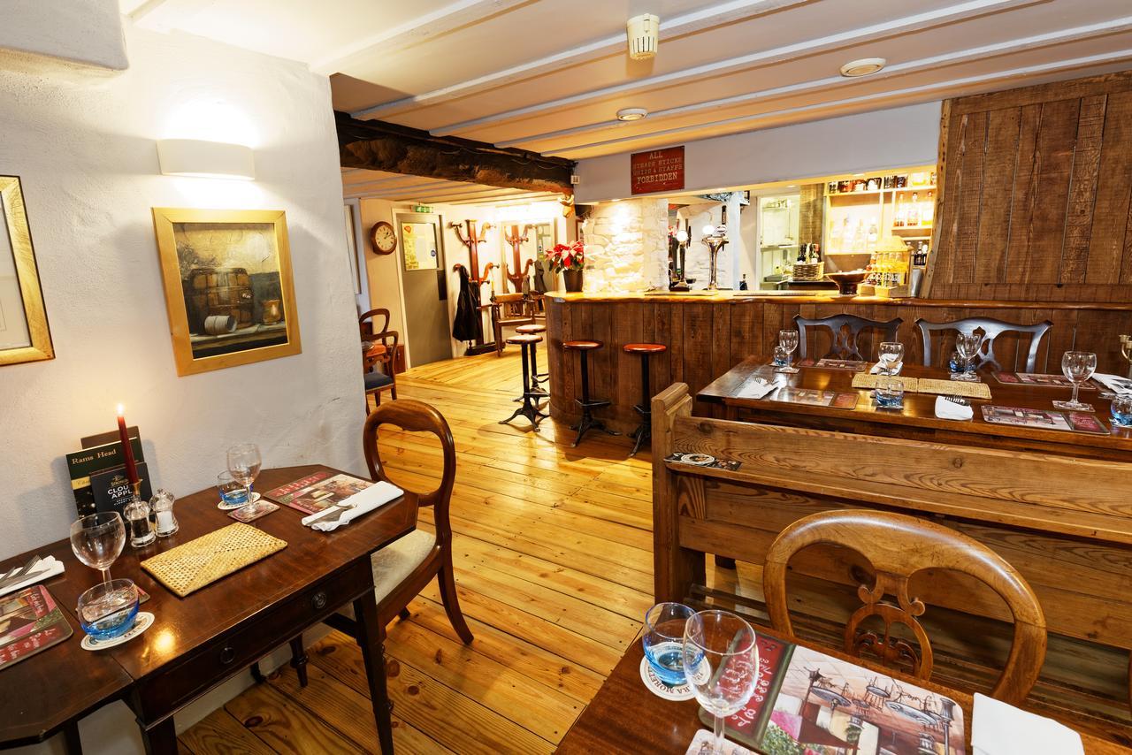 Rams Head Inn Dolton Екстериор снимка