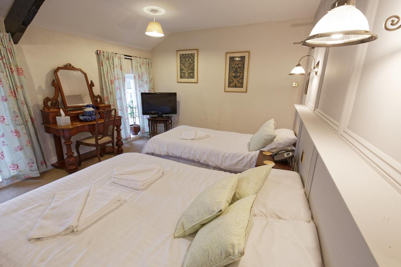 Rams Head Inn Dolton Екстериор снимка