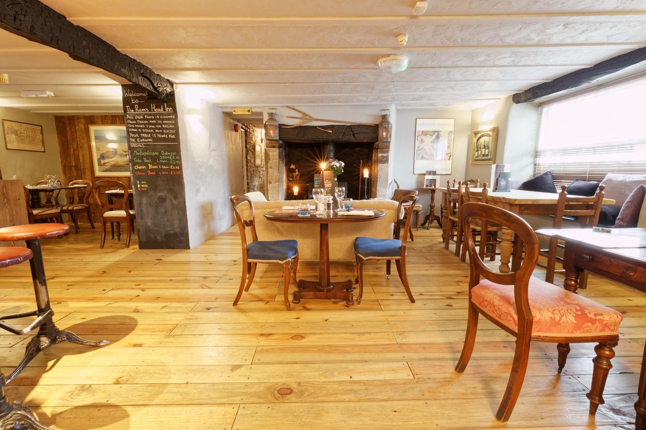 Rams Head Inn Dolton Екстериор снимка