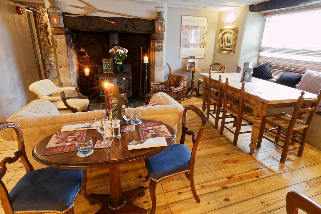 Rams Head Inn Dolton Екстериор снимка