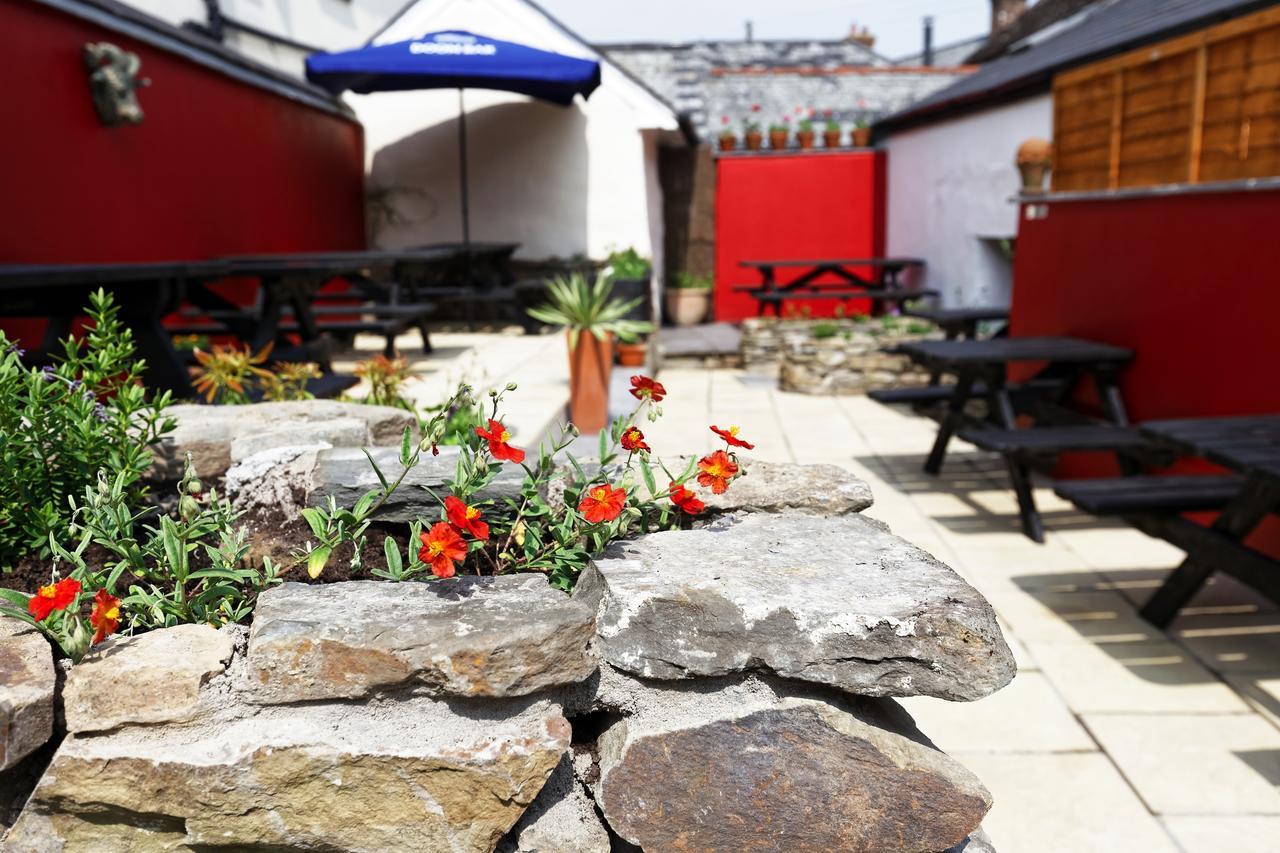 Rams Head Inn Dolton Екстериор снимка